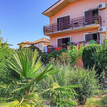 Apartments Marinici Rijeka - With Private Parking Bagian luar foto