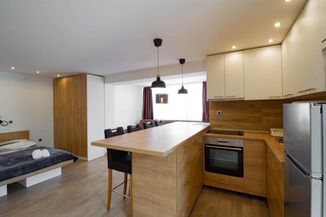Apartments Marinici Rijeka - With Private Parking Bagian luar foto